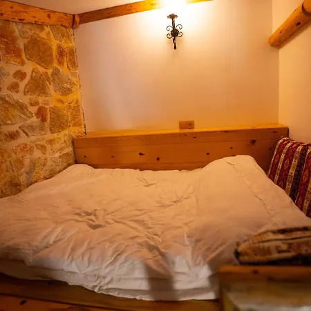 Mogla Tashan Szálloda