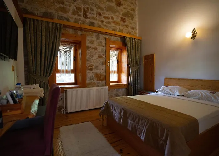 Mogla Tashan Hotel 3*