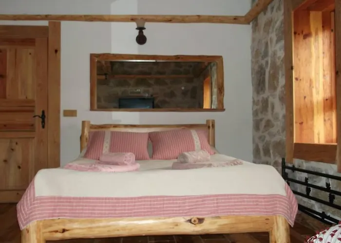 מלון Mogla Tashan 3*